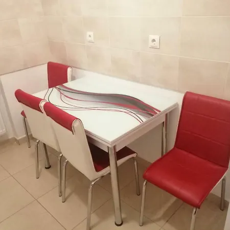 Yfu Mamaia Nord Apartament *