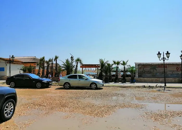 Yfu Mamaia Nord Năvodari