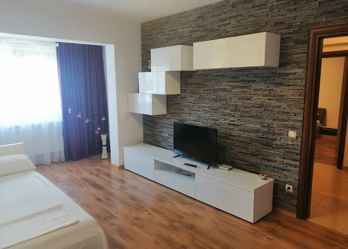 Yfu Mamaia Nord شقة