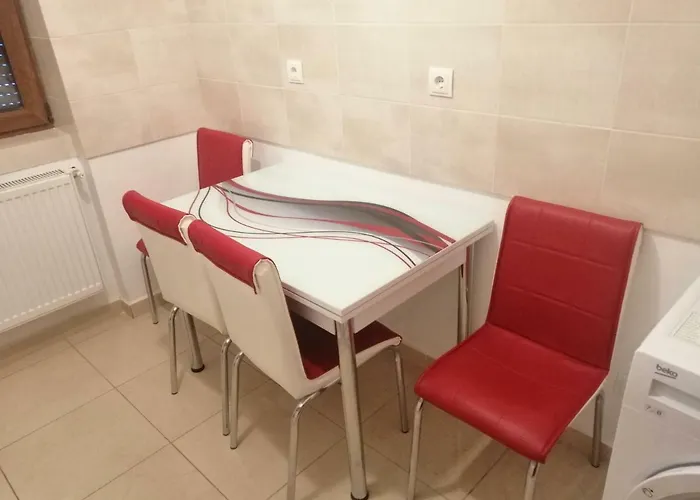 Yfu Mamaia Nord Apartman *